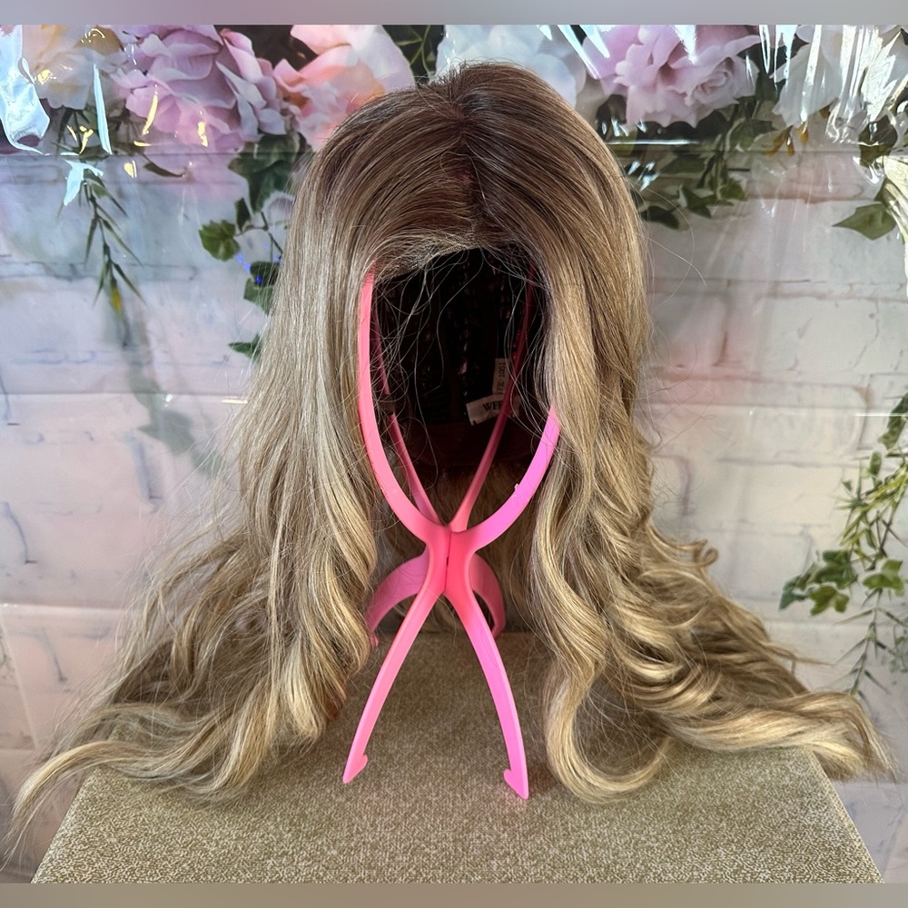 WFEW (same as Belle Tress) “Sasha” wig - EUC! Beautiful!READ FULL DESCRIPTION!
